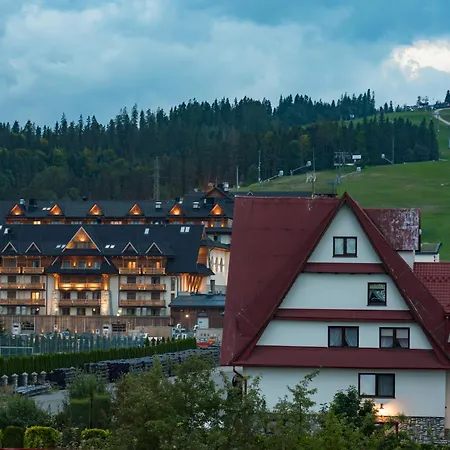 Limba Pod Kotelnica Bezposrednio Pod Stokami Kotelnicy Bialczanskaiej I Termami Bania Bed & Breakfast *